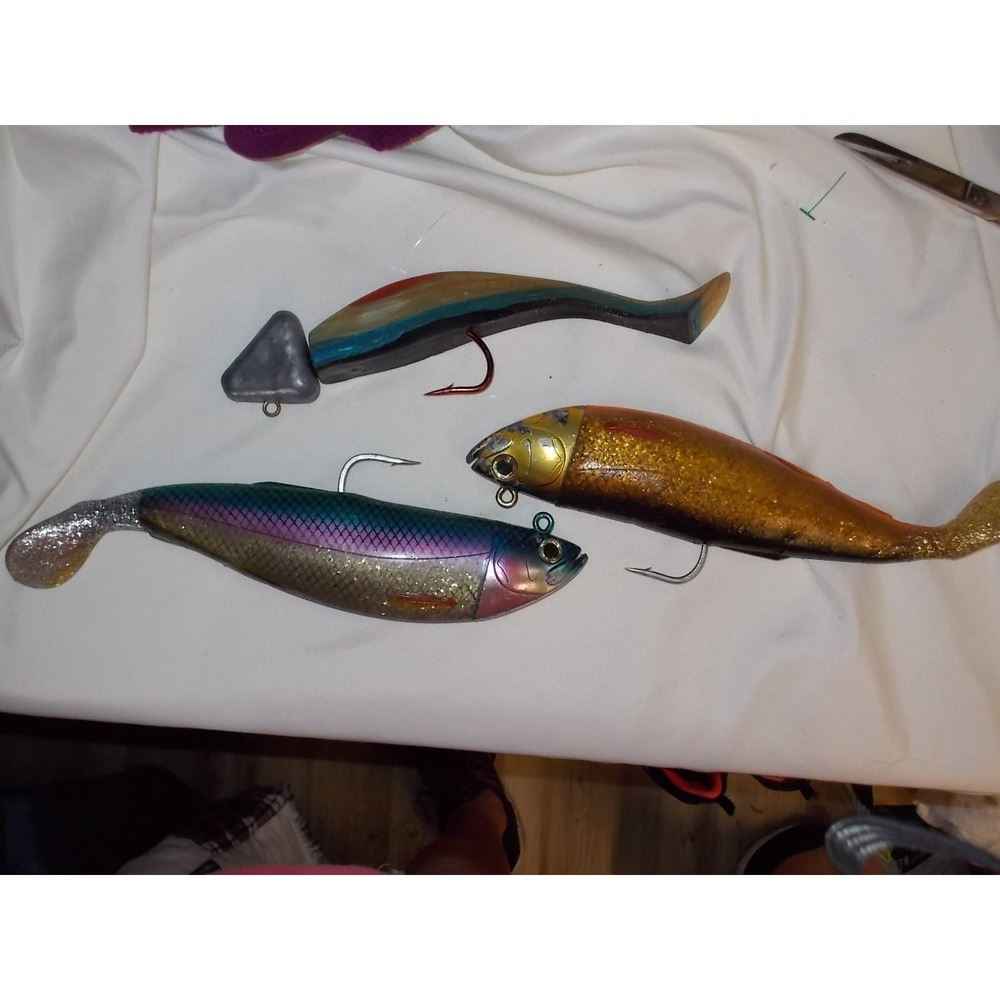 3 Large Swimbaits Soft Plastic Fishing Lures Weighted Jig Heads Multicolor
